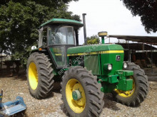 Tractor agrícola John Deere 2140 usado
