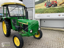 Tractor agrícola John Deere 830 usado