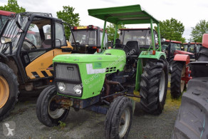 Tractor agrícola Deutz-Fahr D4507H usado