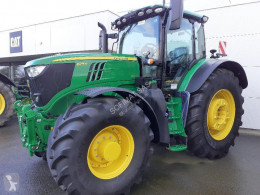 Tractor agrícola John Deere 6215R nuevo