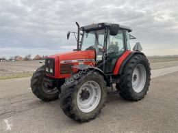 Tractor agricol Massey Ferguson 4255
