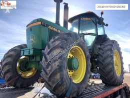 Tractor agrícola John Deere 4240S usado