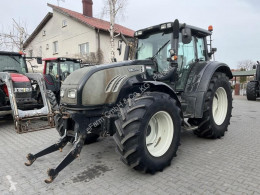 Mezőgazdasági traktor Valtra használt