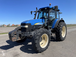 Tractor agrícola New Holland TM 120 usado