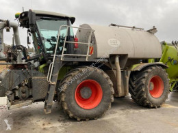 Tractor agrícola Claas Xerion 3800 mit SGT Fass usado