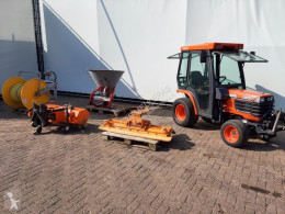 Tractor agrícola Kubota b1710 met werktuigen usado