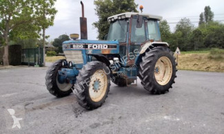 Landbrugstraktor Ford 8210 brugt