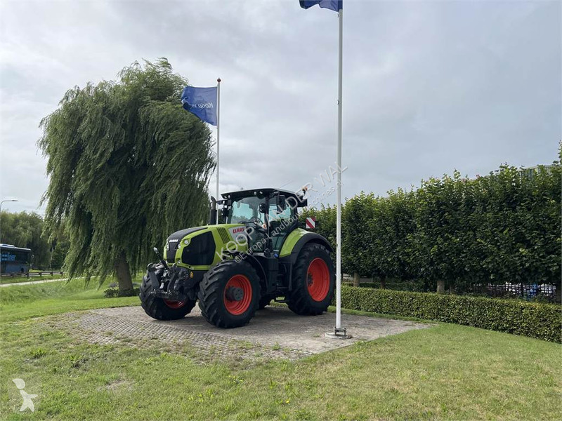Tractor Claas Axion 830
