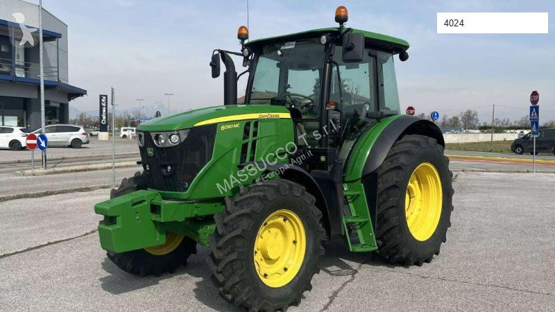 Tractor John Deere 6090MC 4X4