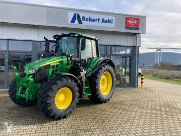 John Deere6M