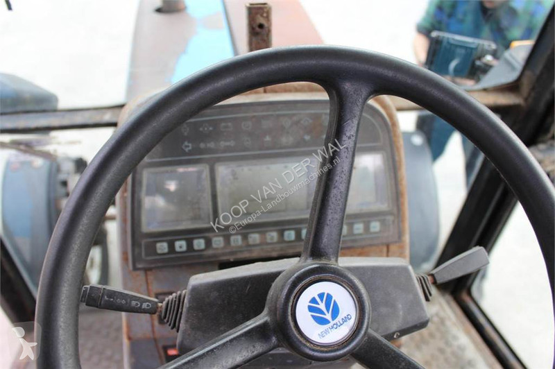 جرار زراعي Ford 6640 2W