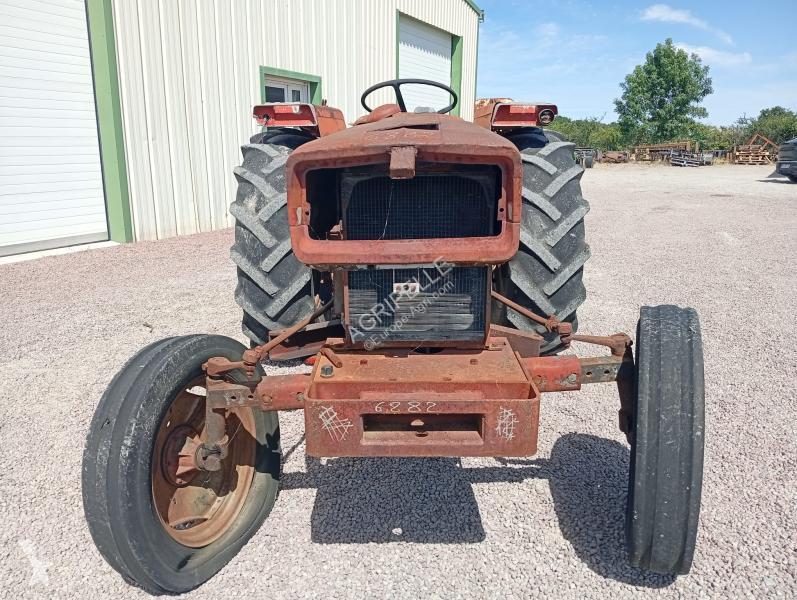Lantbrukstraktor Massey Ferguson  158