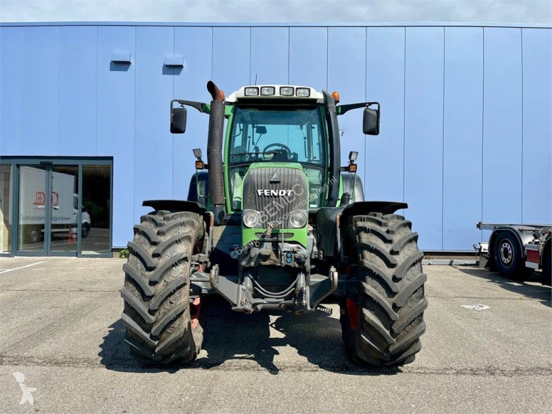 Tracteur agricole Fendt 718 COM3