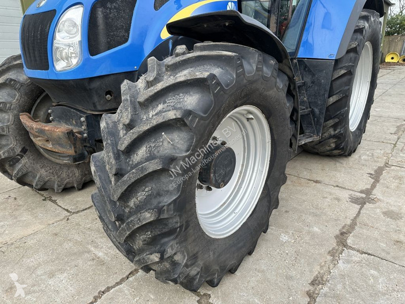Tracteur agricole New Holland TVT 195 Dutch...
