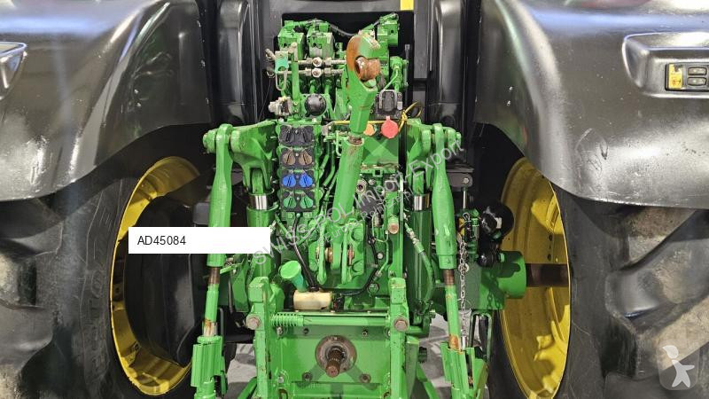 Tractor agrícola John Deere 6215R