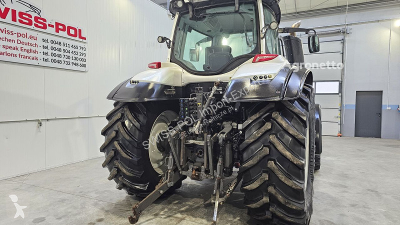 Tractor agrícola Valtra