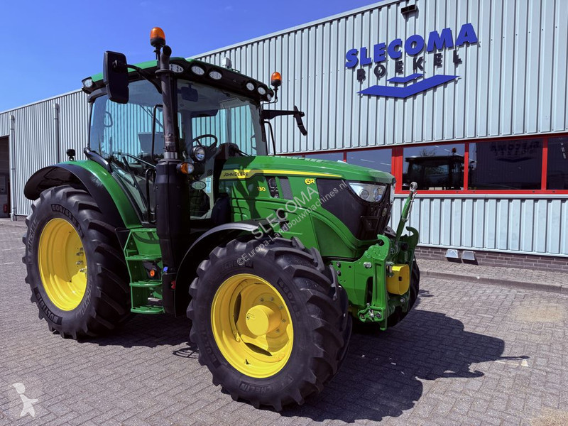 Tractor agrícola John Deere 130 Command Pro...
