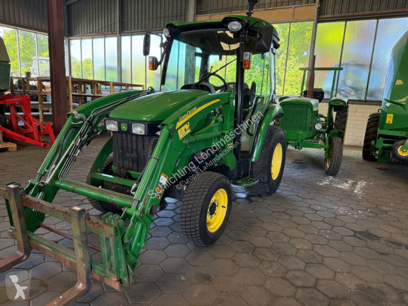 Tractor John Deere  3320