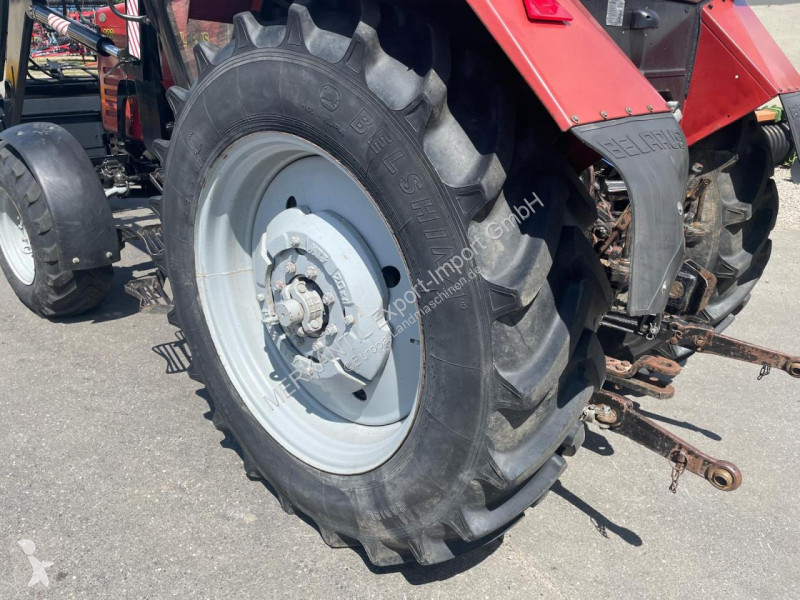 Lantbrukstraktor Belarus  MTS 820 + FL