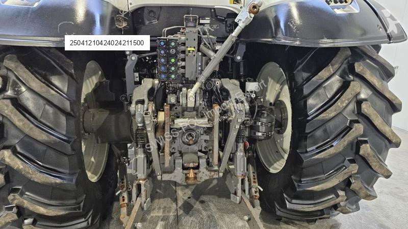 Traktor Valtra