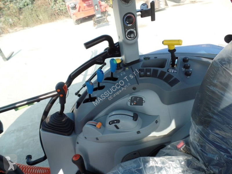 Trattore New Holland T5.115