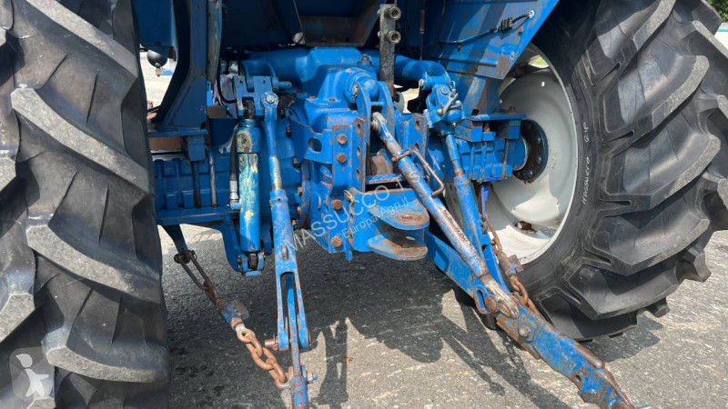 Lantbrukstraktor Ford 7700 4X4