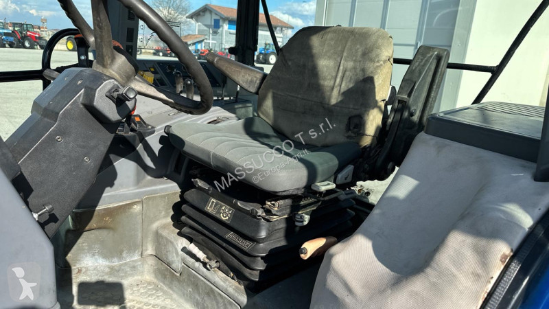 Lantbrukstraktor Ford 8240 4x4