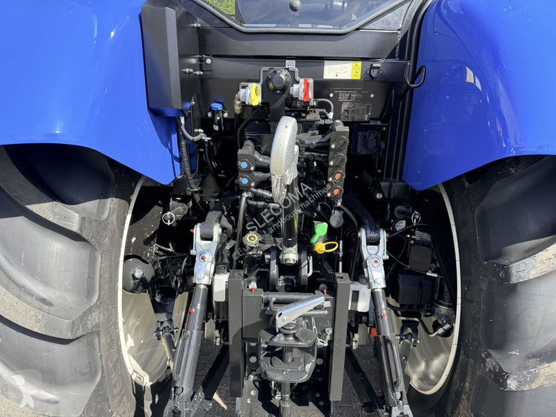 Lantbrukstraktor New Holland T6.145 AC STAGE V...