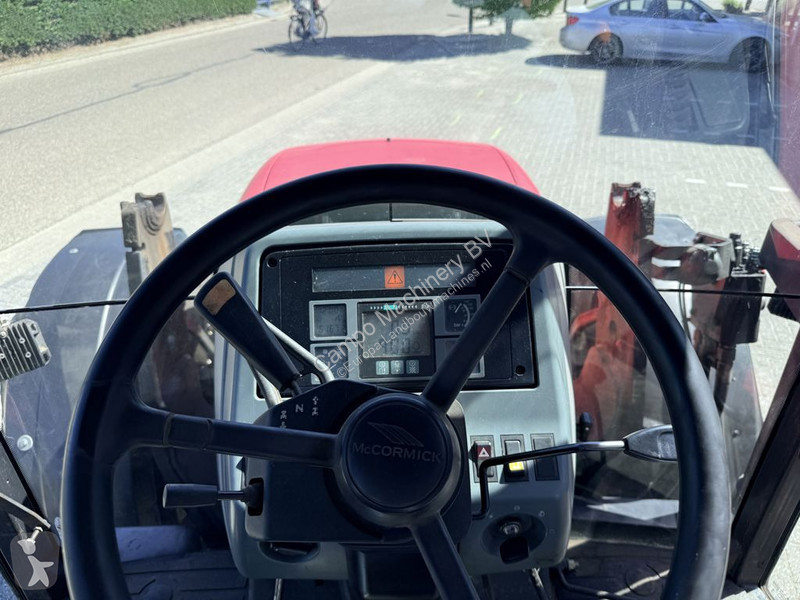 Lantbrukstraktor Mc Cormick MC115