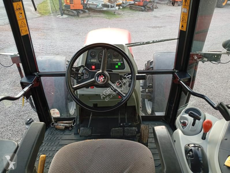 Massey Ferguson  5475 tractor