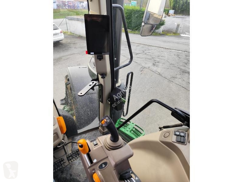 Tracteur agricole John Deere 6M 200