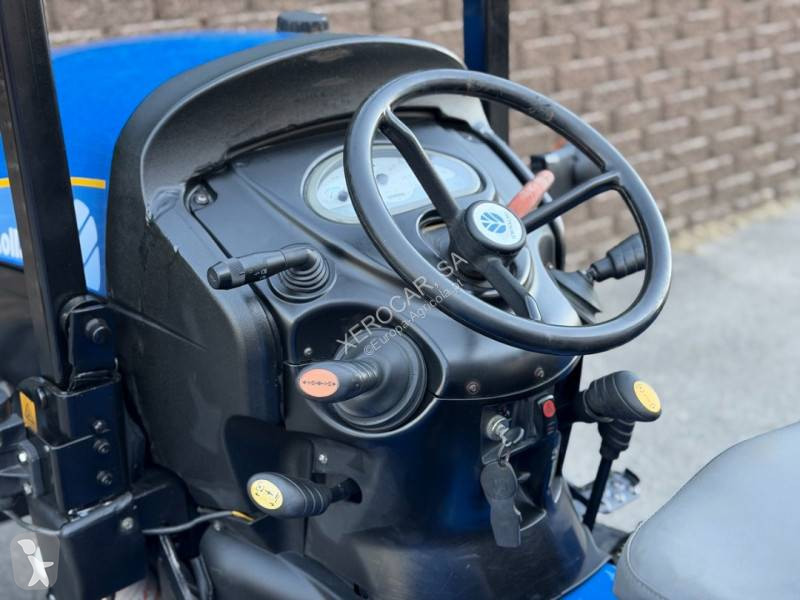Tractor agrícola New Holland T3030 4RM