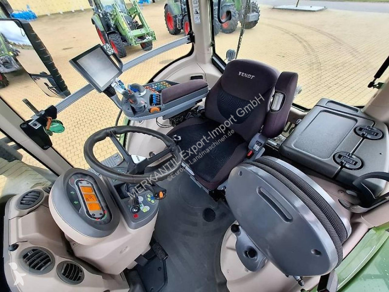 Landbrugstraktor Fendt  828 Profi Plus