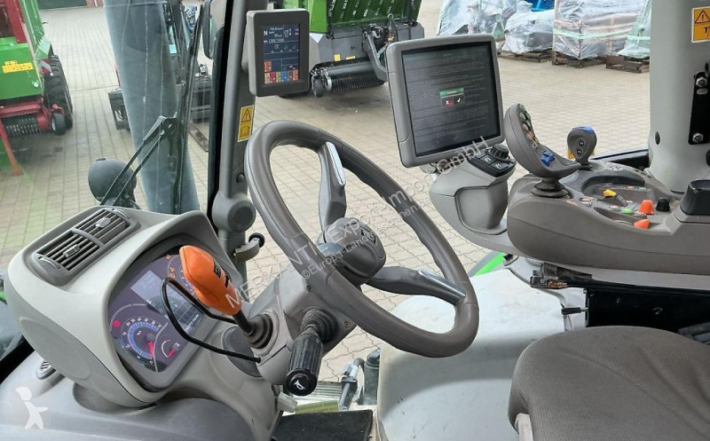 Lantbrukstraktor Deutz-Fahr AGROTRON  | RTK