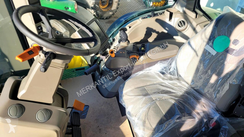 Lantbrukstraktor John Deere 410 e23