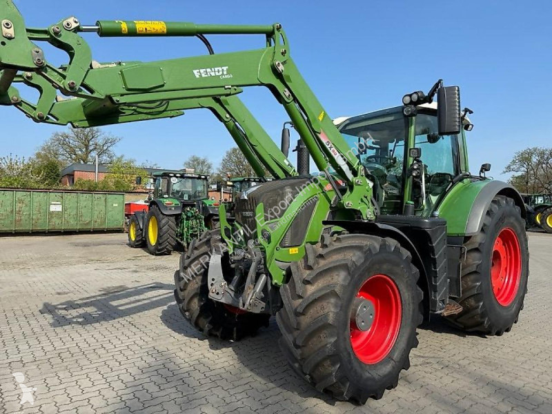 Lantbrukstraktor Fendt  724 Vario