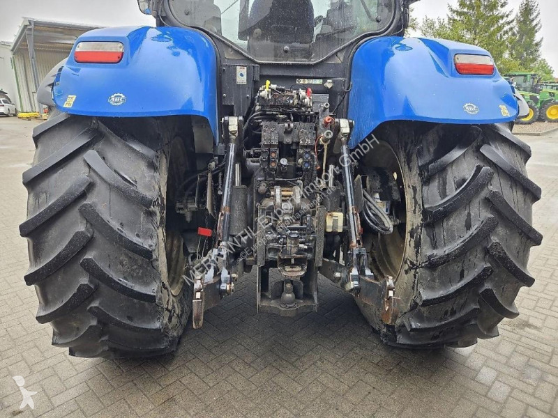 New Holland  T7.220 tractor