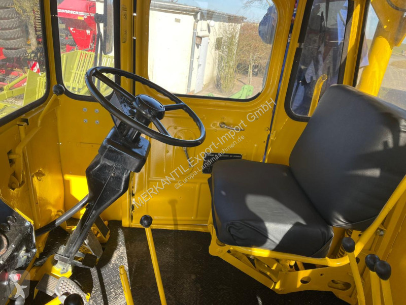 Landbrugstraktor   K700A V8