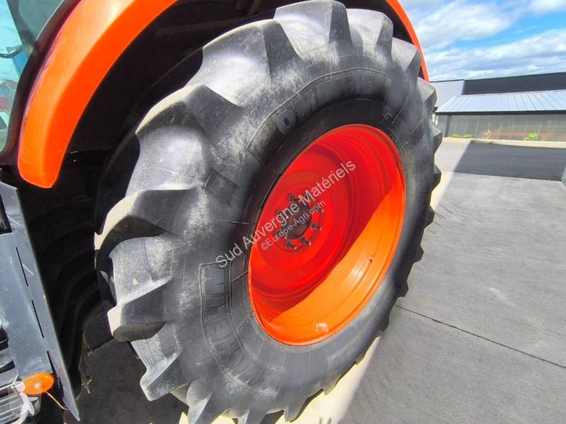 Kubota M7153 tractor