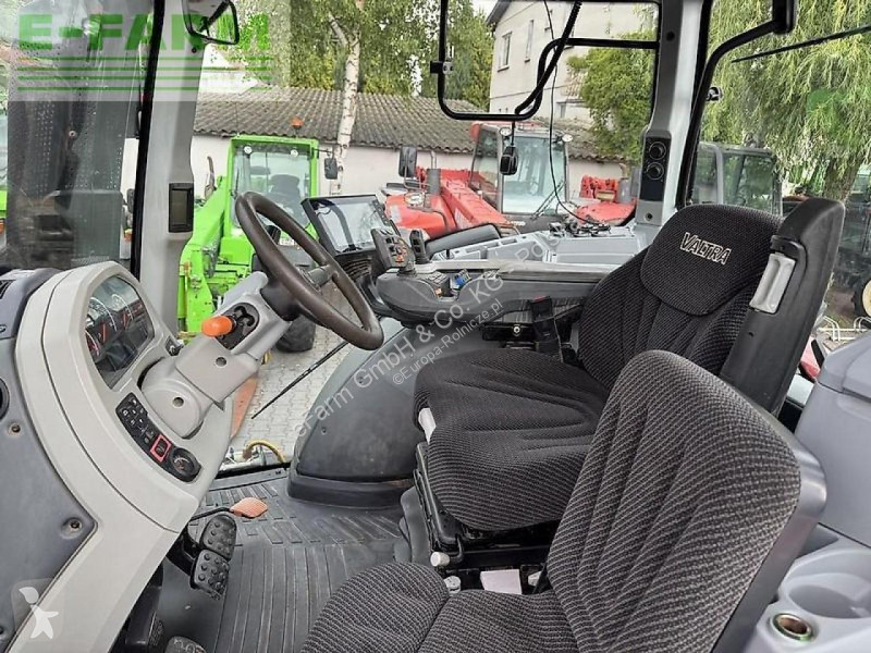 Valtra  t234 versu smarttouch tractor