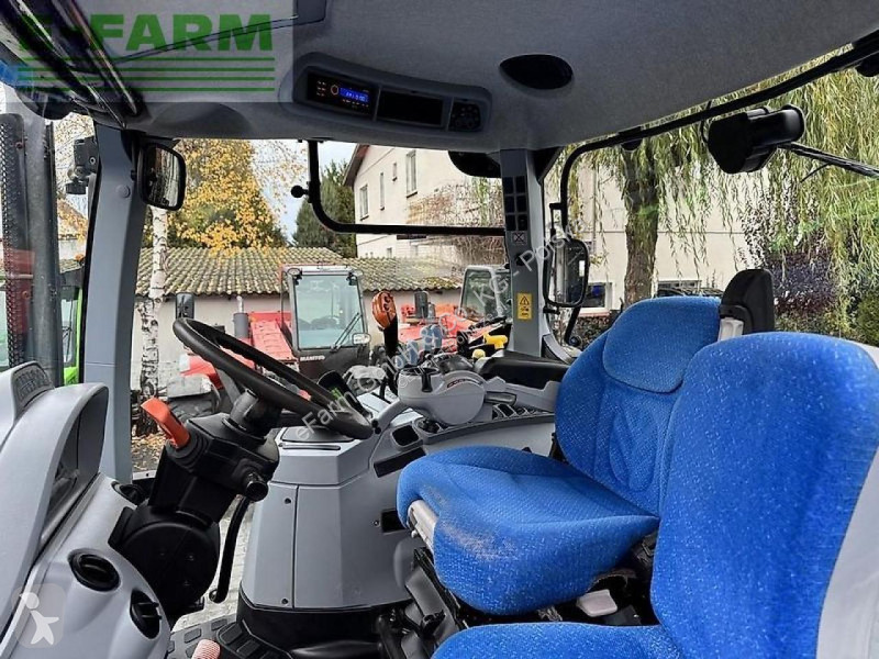 Traktor New Holland  t7.200 rangecommand