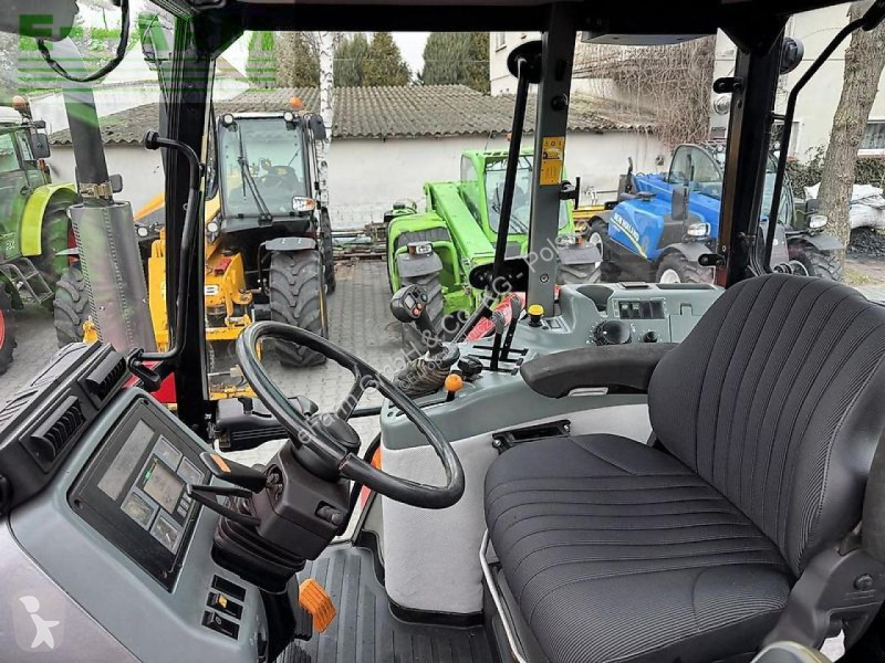Lantbrukstraktor Mc Cormick  mc100