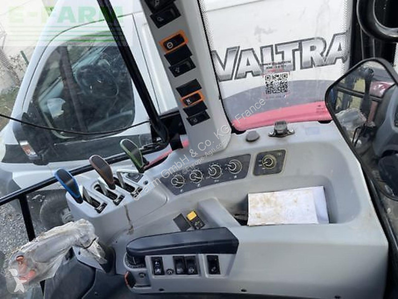 Landbrugstraktor Valtra  a115h4