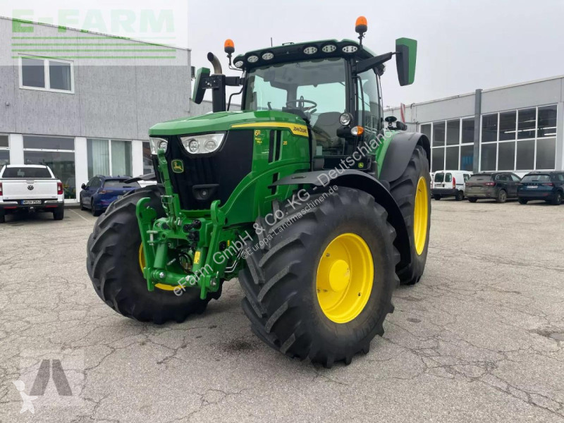 Landbrugstraktor John Deere  6r215