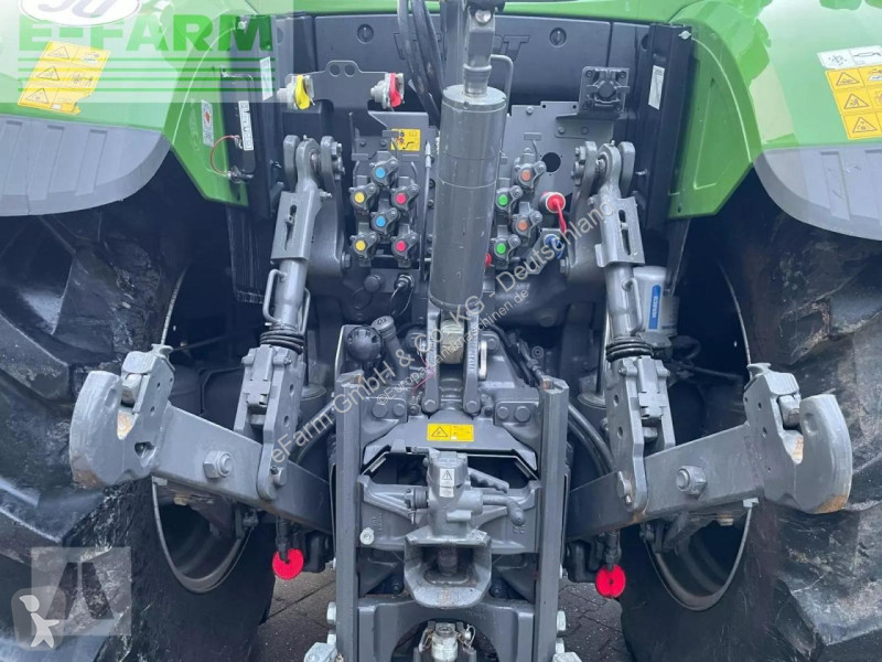 Landbrugstraktor Fendt  724 vario mit frontlader