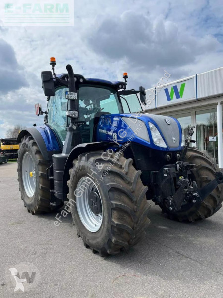 Landbrugstraktor New Holland  t 7.270 ac