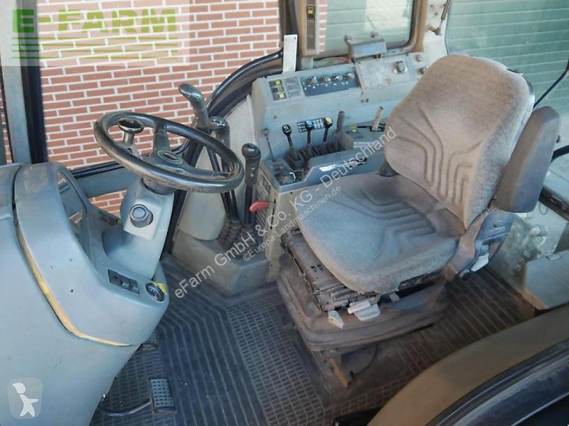 Landbrugstraktor Valtra  8450