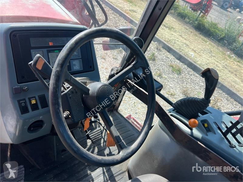 Tractor  MC135