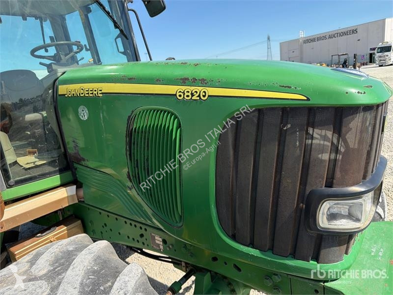 Tractor John Deere 6820