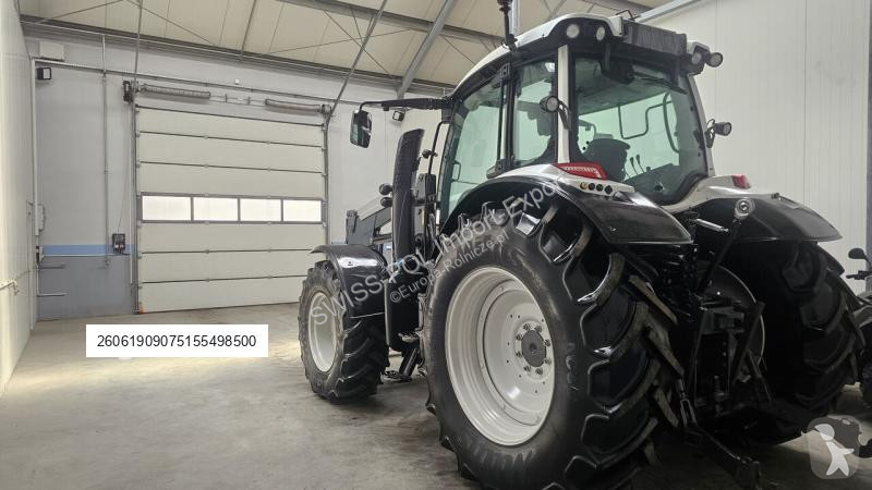 Traktor Valtra Active